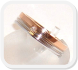 immagine fede nuziale in oro bianco e rosa con diamante, immagine anello in oro bianco e rosa con diamante, immagine fedi nuziali