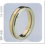 immagine fede nuziale particolare in oro bianco e giallo, immagine anello particolare in oro bianco e giallo, immagine fedi nuziali particolari, immagine fede bicolore