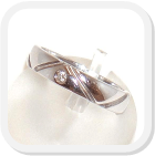 immagine fede nuziale in oro bianco con diamante, immagine anello in oro bianco con diamante, immagine fedi nuziali