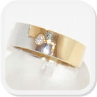 immagine fede nuziale in oro giallo e bianco con diamante, immagine anello in oro giallo e bianco con diamante, immagine fedi nuziali