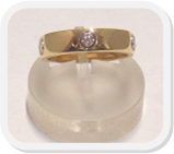 immagine fede nuziale in oro giallo con diamanti, immagine anello in oro giallo con diamanti, immagine fedi nuziali