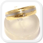 immagine fede nuziale in oro giallo e bianco con diamante, immagine anello in oro giallo e bianco con diamante, immagine fedi nuziali